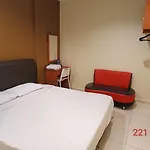Doris Hotel